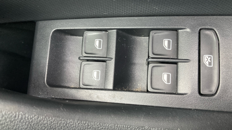 Skoda Rapid Spaceback 1.6 TDI CR SE Tech 5dr Diesel Hatchback